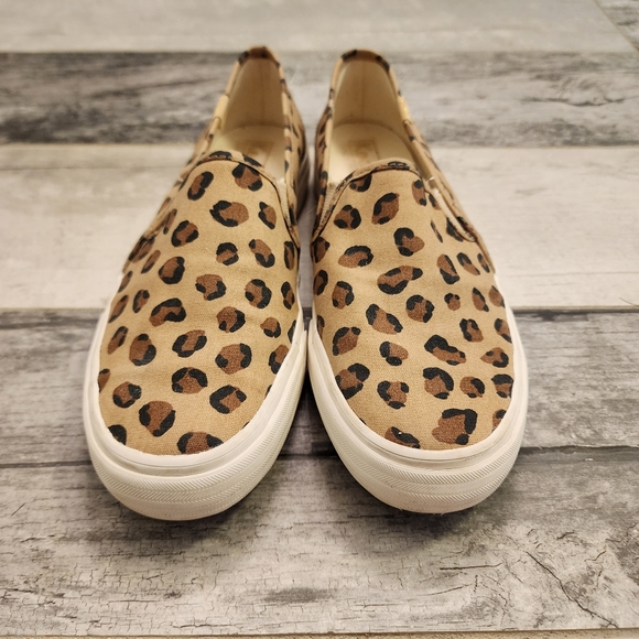 Keds Leopard Print Slip On Canvas Sneakers Size 6.5 - Picture 2 of 8